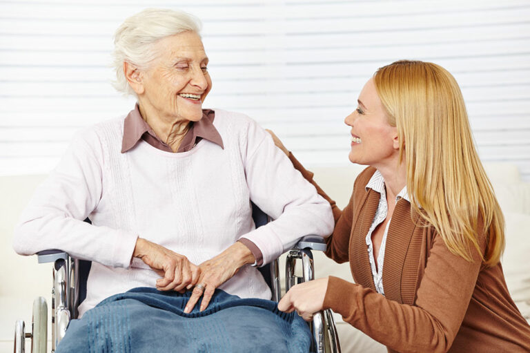 5 tips to find the right assisted senior care living facility